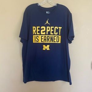 Nike T-shirt